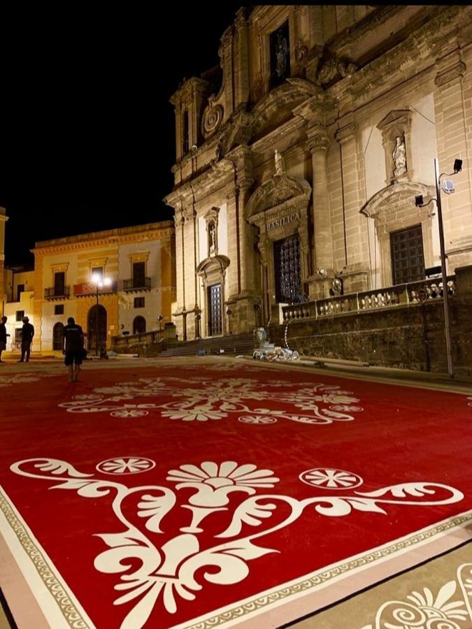 La Corte Di Angelica Sciacca Luaran gambar