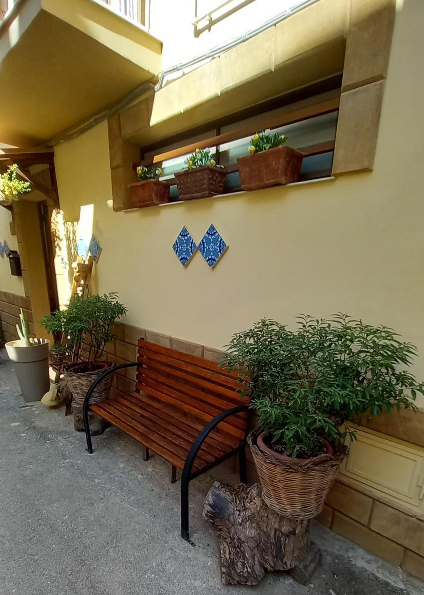 La Corte Di Angelica Sciacca Luaran gambar